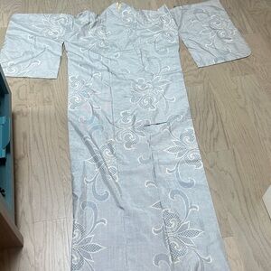 Elegant Light Blue Kimono with Floral Pattern